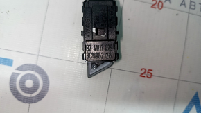 Front right door lock button VW Atlas 18-
