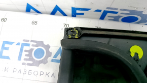 Door glass triangle rear right VW Atlas 18- tinted, broken fastener