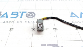 Chip on the lantern outer wing Volvo V90 17-22 usa
