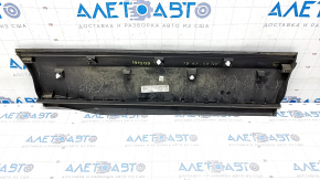 Door trim lower rear left VW Atlas 18- structure, scratches