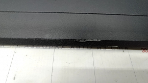 Door trim lower front left VW Atlas 18- structure, scratches