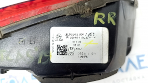 Lamp inside trunk lid right VW Atlas 18-20 prerest, crack in glass