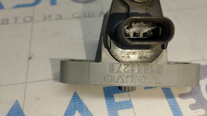 Volvo V90 17-22 usa crankshaft position sensor with bracket