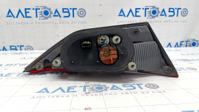 Inner lamp trunk lid right Hyundai Elantra AD 17-18 prerest halogen, chip, missing fragment