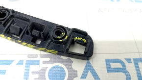 Front bumper mount on the wing lower right Alfa Romeo Stelvio 18 - broken mount, crack