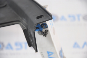 Hood lid trim front right Polestar 2 21- scratches