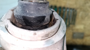 Lower front left arm Alfa Romeo Stelvio 18- front, cracked silent block