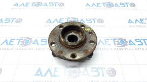 Front left hub Alfa Romeo Stelvio 18- AWD rusty