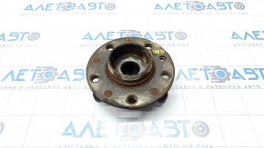 Front right hub Alfa Romeo Stelvio 18- AWD rusty