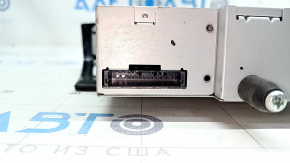 CD-changer Mazda 6 16-17 usa, scratches