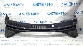 Windscreen wiper grille plastic Hyundai Elantra AD 17-18 broken fasteners