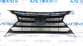 Radiator grill grill Lexus NX200t NX300h 15-17 Base, with emblem, sand, chrome bump
