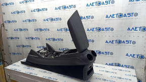Console central armrest Alfa Romeo Stelvio 18-19 leather black, scratches crack