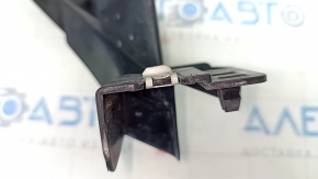 Rear bumper mount under the right light Alfa Romeo Stelvio 18 - broken mount, crack in mount