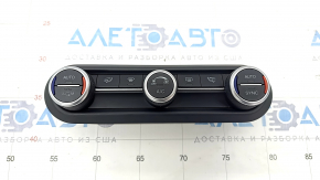 Alfa Romeo Stelvio 18-19 climate control without heated seats and steering wheel