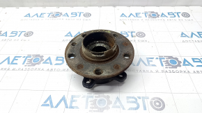 Rear right hub Alfa Romeo Stelvio 18 - rusty