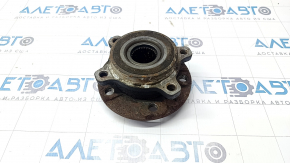 Rear left hub Alfa Romeo Stelvio 18 - rusty