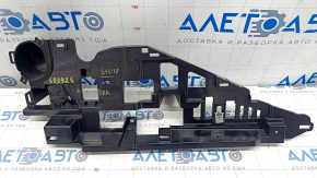 Trunk floor bracket right Alfa Romeo Stelvio 18 - crack in mount