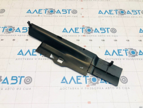 Upper left radiator deflector Infiniti QX30 17-