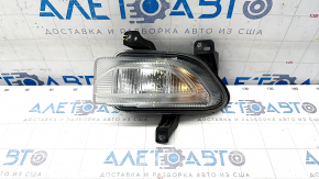 Turn signal with DRL front left Jeep Renegade 15-18 prerest, sand, cracks in fasteners, scratch from inside glass