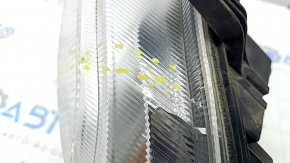 Turn signal with DRL front left Jeep Renegade 15-18 prerest, sand, cracks in fasteners, scratch from inside glass
