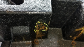 Foam under the tool Toyota Camry v55 15-17 usa is crushed