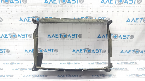 Jeep Renegade 15-18 pre-restoration 2.4 radiator cooling deflector frame, fractures