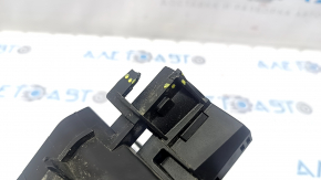Jeep Renegade 15 underhood fuse box housing - broken latch