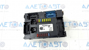 Body Control Module Jeep Renegade 15 - broken fasteners