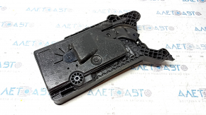 Battery tray VW Tiguan 18 - broken mount