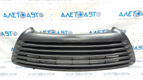 Front bumper grille Toyota Camry v55 15-17 usa LE, broken fasteners, dented