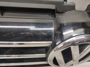 Radiator grill with badge VW Passat b7 12-15 USA sand, scratches