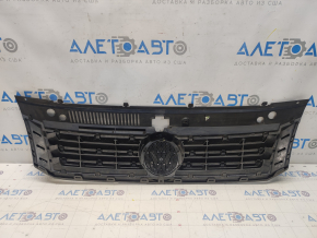 Radiator grill with badge VW Passat b7 12-15 USA sand, scratches