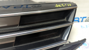 Radiator grill grill VW Jetta 15-18 USA with badge, with chrome, sand