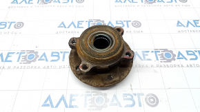 Jeep Renegade 15- AWD rear right hub rusty