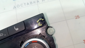 Climate control VW Tiguan 09-15 auto with heated seats, crack in glass, scratches