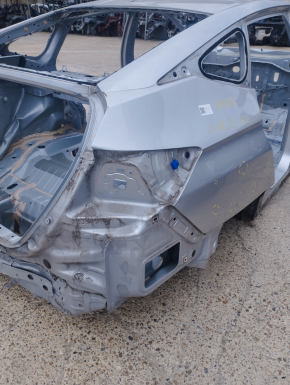 Quarter wing rear right Honda Clarity 18-21 usa on the body, silver, dented, bumps