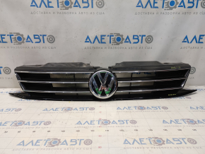 Radiator grill grill VW Jetta 15-18 USA with badge, with chrome, sand
