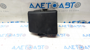 Hyundai Sonata 11-15 underhood fuse box cover crack