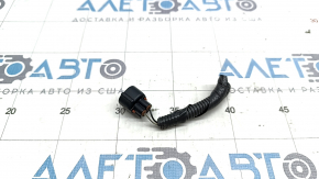 Chip on the turn signal headlight Toyota Camry v55 15-17 usa