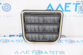 Ventilation shield right Polestar 2 21-