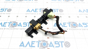 Relay block under the dashboard left VW Tiguan 09-17 small