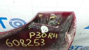 Right threshold Toyota Prius 30 10-15 red, worn, broken mount