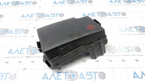 Kia Niro 17-19 HEV underhood fuse box cover broken