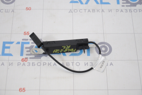 Antenna amplifier rear left Polestar 2 21-