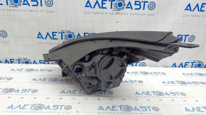 Front right headlight complete Kia Niro 17-19 HEV, PHEV with bracket, halogen, LED DRL, seal peeled off, varnish peeled off
