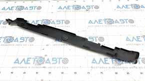 Wing seal trim door-wing left Mazda 3 19- 4d