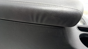 Central console armrest and cup holder Kia Niro 17-22 HEV, PHEV leather, without deflectors, black, scratches, creased leather, dry cleaning