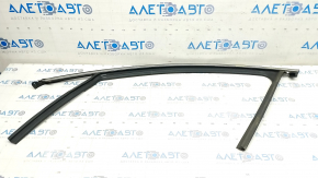 Upper front left door molding Mazda 3 19-4d chrome with glass seal, Japan built, scratches on chrome