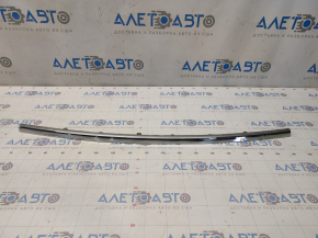 Molding rear bumper center Nissan Murano z52 15- minor scratches